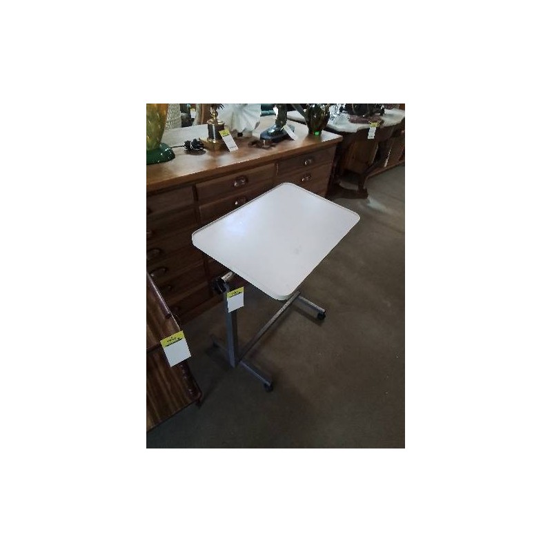 TABLE DE LIT RÉGLABLE INVACARE