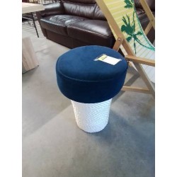 POUF CORDAGE TRESSÉ BLANC ASSISE TISSU BLEU