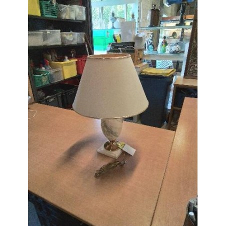 LAMPE BALUSTRE CÉRAMIQUE MARMOREENNE ET LAITON AJ ECRU A LISERÉ DORÉ DRIMMER 