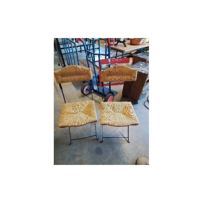 PAIRE DE CHAISES PIÈTEMENT FER FORGÉ NOIR ASSISE ET DOSSIER PAILLÉ 