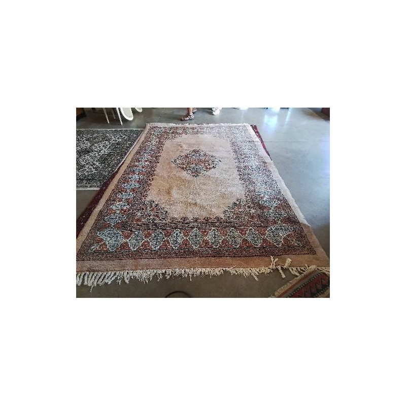 TAPIS FAIT MAIN BEIGE ORANGE ECRU ET BLEU 201X297 CM