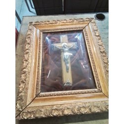 CADRE CHRIST SOUS GLOBE 
