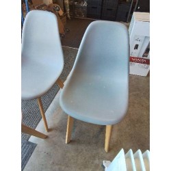 CHAISE RÉSINE GRIS PIÈTEMENT BOIS CLAIR