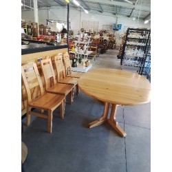 TABLE RONDE EXTENSIBLE AVEC 4 CHAISES PIN  NC SWEDEN ANNÉES 80