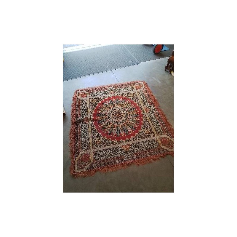 TAPIS CARRÉ MAINE FAIT MAIN ORANGÉ 