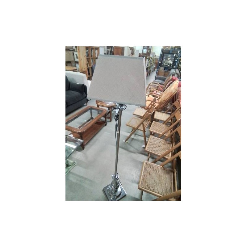 LAMPADAIRE MÉTAL CHROMÉ AJ TAUPE