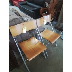 CHAISE PLIANTE MÉTAL GRIS ASSISE ET DOSSIER BOIS CLAIR