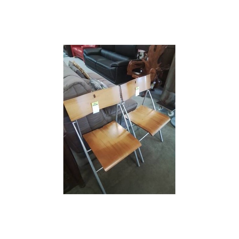 CHAISE PLIANTE MÉTAL GRIS ASSISE ET DOSSIER BOIS CLAIR