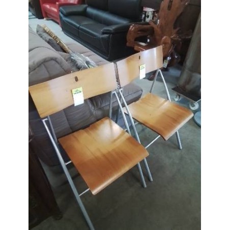 CHAISE PLIANTE MÉTAL GRIS ASSISE ET DOSSIER BOIS CLAIR