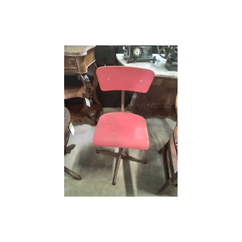TABOURET D’ATELIER MÉTAL ET BOIS ROUGE MILIEU XXE