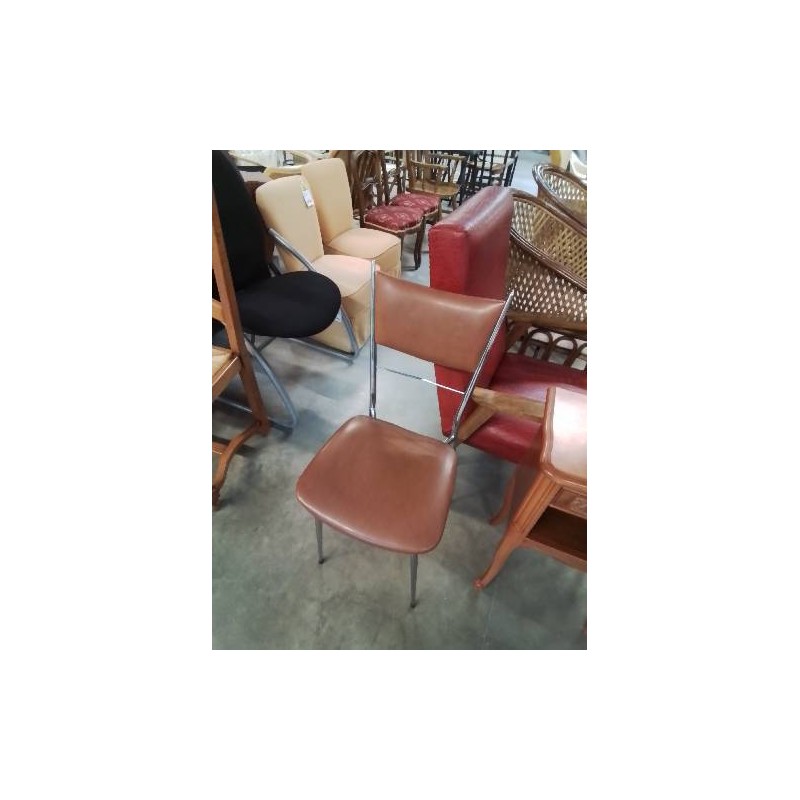 CHAISE MÉTAL CHROMÉ ASSISE ET DOSSIER CAPITONNÉ SKAÏ FAUVE ANNÉES 70