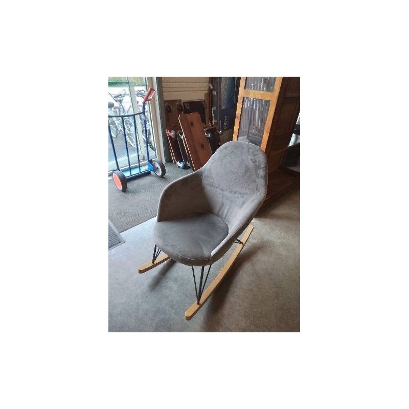 FAUTEUIL A BASCULE BOIS CLAIR MÉTAL NOIR ET TISSU GRIS