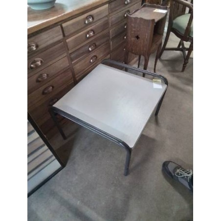 TABLE BASSE CARRÉE PIÈTEMENT MÉTAL GRIS PLATEAU BOIS ECRU