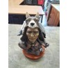 STATUETTE BUSTE INDIEN RÉSINE SOCLE BOIS
