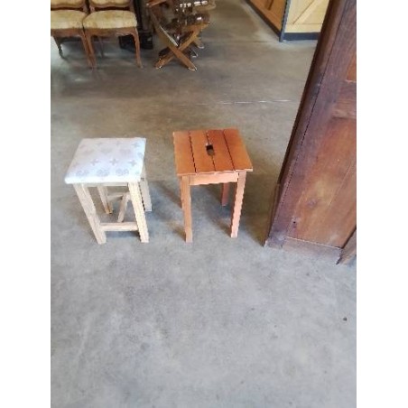 TABOURET BOIS A POIGNÉE 