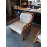 FAUTEUIL ROTIN ET VANNERIE ASSISE ET DOSSIER COUSSINS TISSU ÉCRU ANNÉES 70