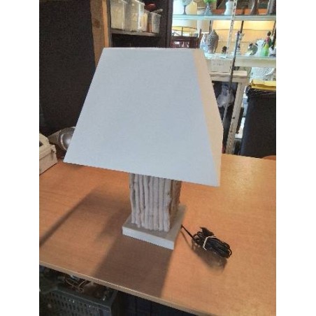 LAMPE RÉSINE AJ BLANC