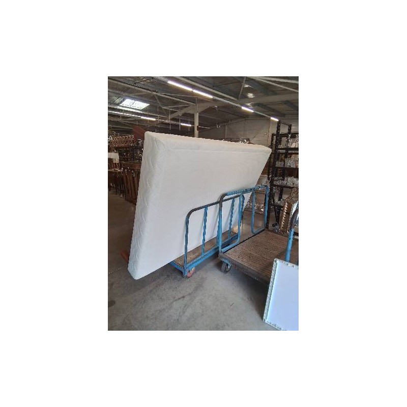 SOMMIER TAPISSER A LATTES AVEC PIEDS BOIS CLAIR 140X190CM