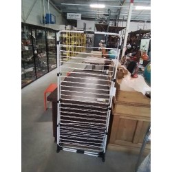 SÉCHOIR PLIANT A ROULETTES MÉTAL BLANC