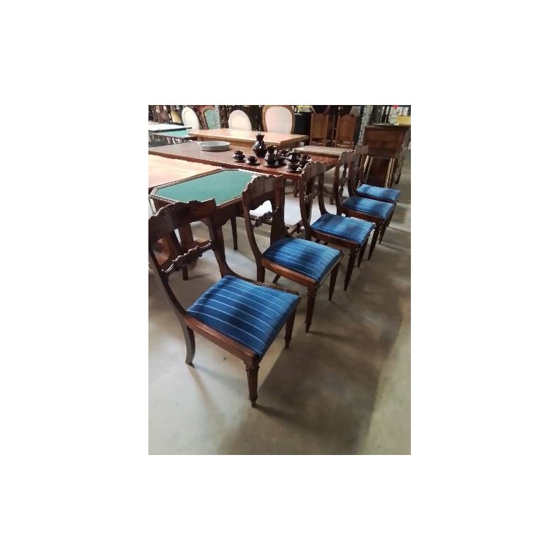 5 CHAISES ANGLAISE ACAJOU SCULPTÉ ASSISE TISSU BLEU