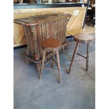BAR ET SES 2 TABOURETS BOIS STYLE BRUTALISTE 