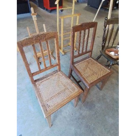 PAIRE DE CHAISES BOIS GRAVÉ AUX FLEURS ASSISE CANNÉE ANNÉES 40