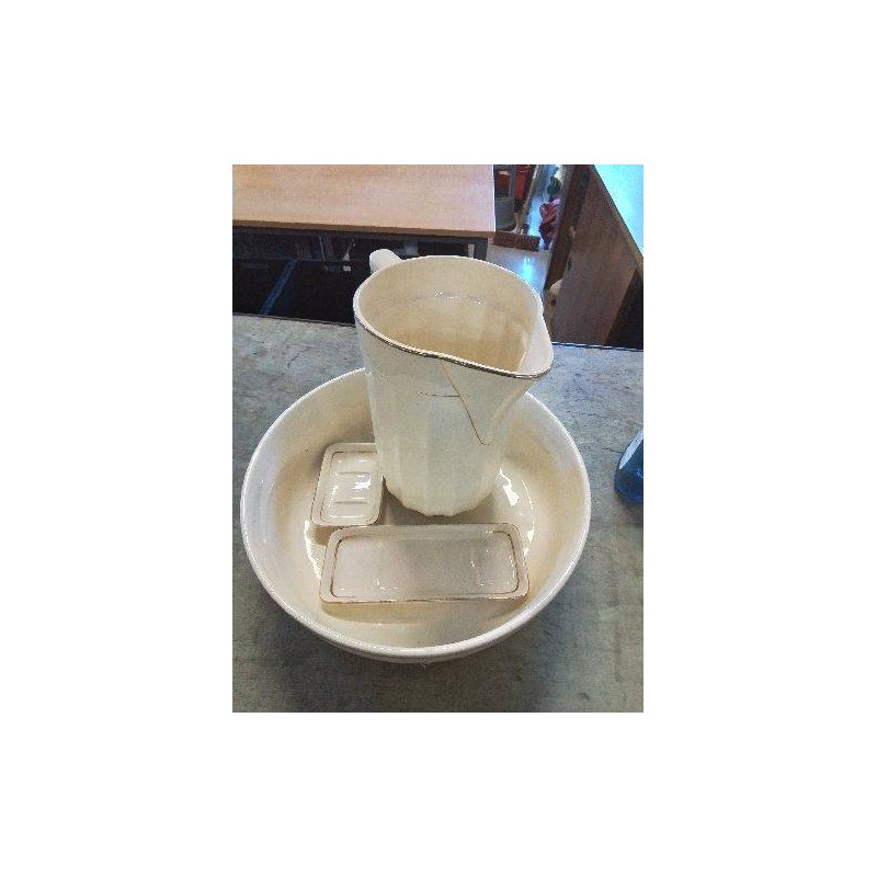 NÉCESSAIRE DE TOILETTE CÉRAMIQUE ÉCRU LISERÉ DORÉ 4 PIECES SARREGUEMINES 