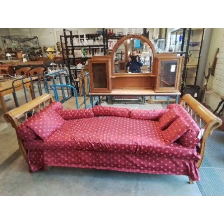 BANQUETTE BOIS STYLE EMPIRE A COL DE CYGNE TISSU ROUGE 