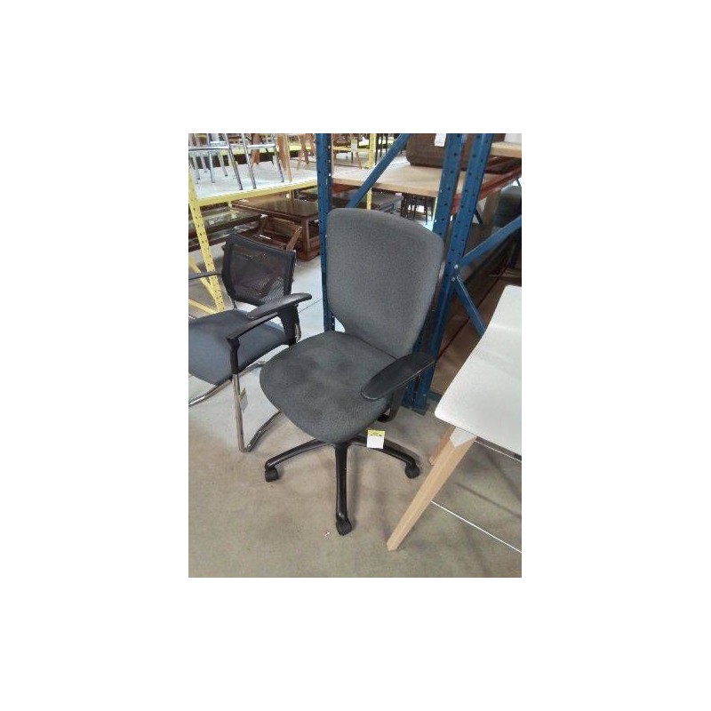 FAUTEUIL DE BUREAU A ROULETTES PIÈTEMENT MÉTAL NOIR ASSISE TISSU TAUPE