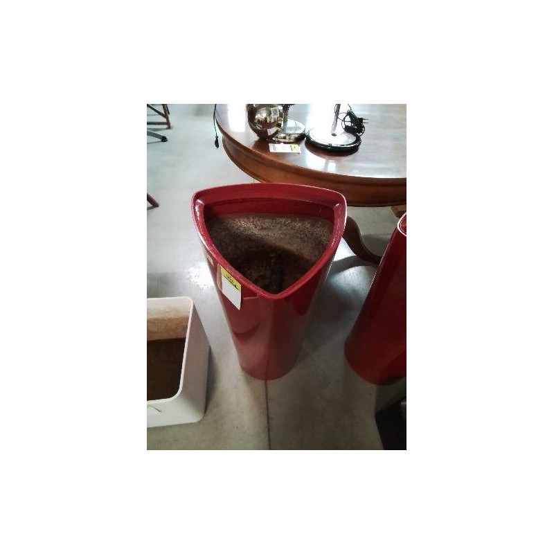 CACHE POT TRIANGULAIRE RESINE ROUGE LECHUZA 