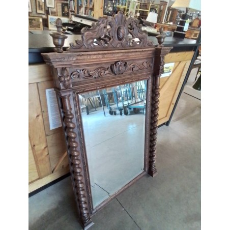 MIROIR RECTANGULAIRE A COLONNES TORSADÉS BOIS SCULPTÉ AUX LIONS