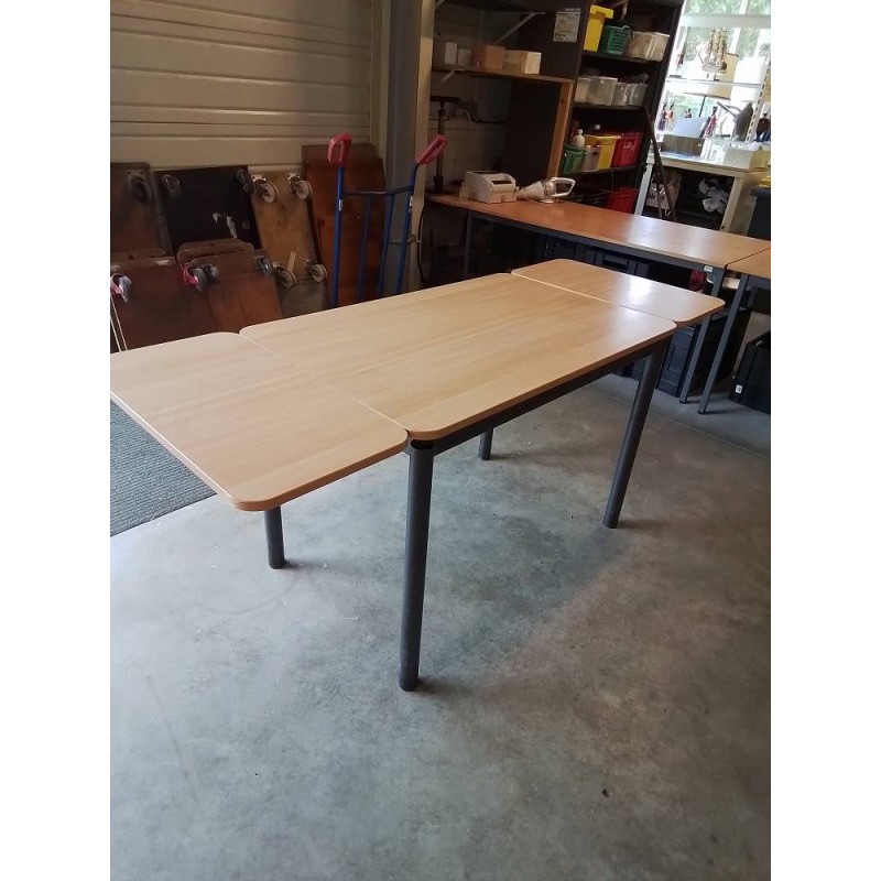 TABLE RECTANGULAIRE A RALLONGES PIÈTEMENT MÉTAL NOIR PLATEAU CLAIR 110X70X77,5CM