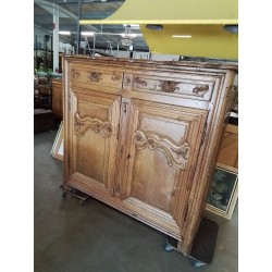 BUFFET 3 QUART RÉGENCE BOIS MOULURÉ ET SCULPTÉ D’ÉPOQUE XVIIIE