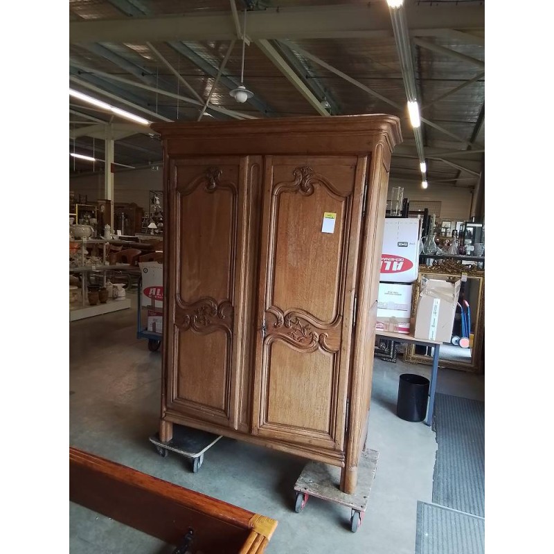 ARMOIRE LINGERE PENDERIE BOIS MOULURÉ ET SCULPTÉ RÉGENCE D’ÉPOQUE XVIIIE