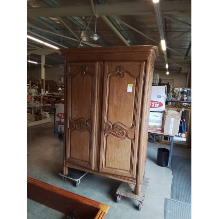 ARMOIRE LINGERE PENDERIE BOIS MOULURÉ ET SCULPTÉ RÉGENCE D’ÉPOQUE XVIIIE