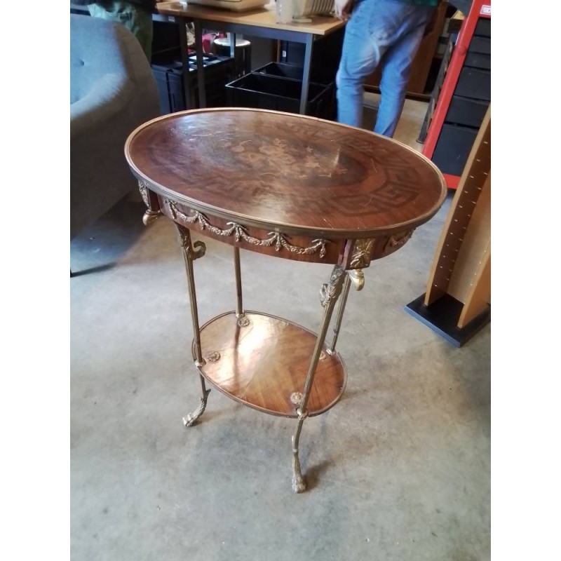 CONSOLE OVALE BOIS MARQUETÉ GARNITURES BRONZE AUX TÊTE D’AIGLE STYLE LOUIS XVI 