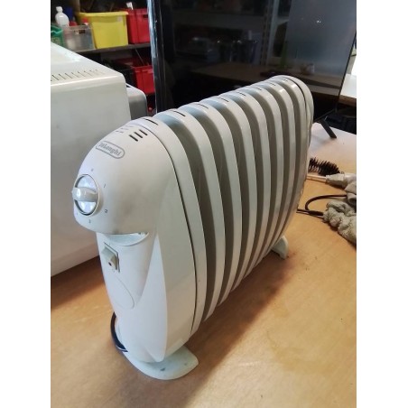 RADIATEUR ÉLECTRIQUE A BAIN D HUILE DELONGHI 