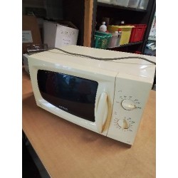 MICRO-ONDES SAMSUNG M181DN