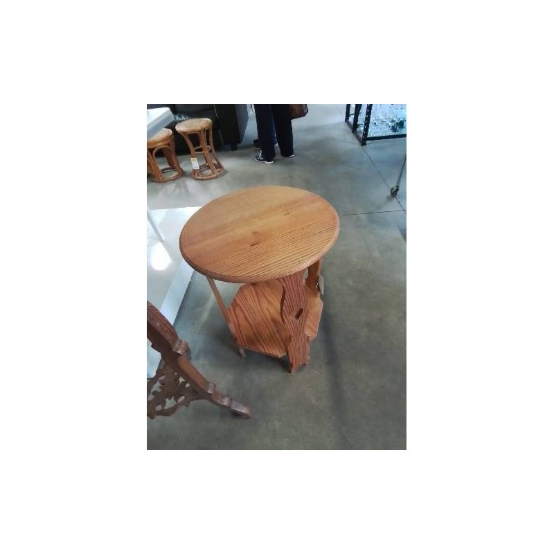 GUERIDON ROND PIN AUX COEURS