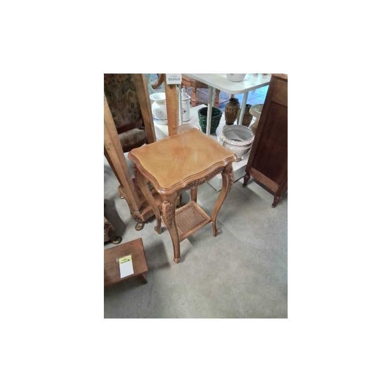 CONSOLE RECTANGULAIRE CHANTOURNÉ BOIS CLAIR PIÈTEMENT CANNÉ STYLE RÉGENCE 