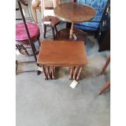 3 TABLES BASSES GIGOGNES BOIS PIEDS BALUSTRE 