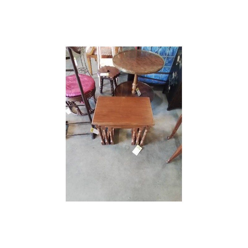 3 TABLES BASSES GIGOGNES BOIS PIEDS BALUSTRE 