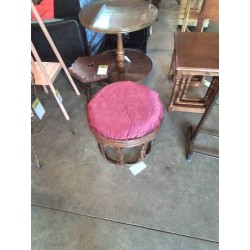 TABOURET ROND PIÈTEMENT ROTIN ASSISE TISSU ROUGE