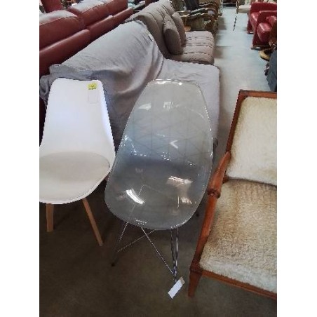 CHAISE PIÈTEMENT MÉTAL CHROME ASSISE RÉSINE 