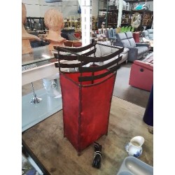 LAMPE METAL ROUGE