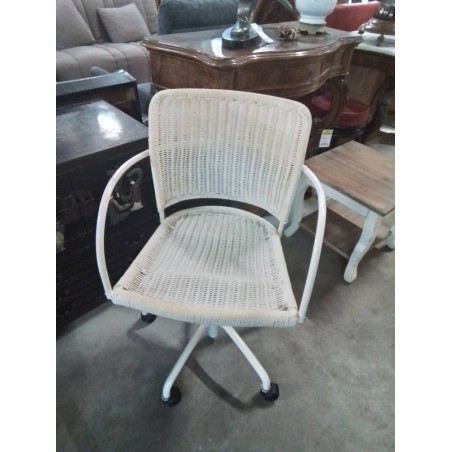 FAUTEUIL DE BUREAU A ROULETTES ROTIN BLANC PIÈTEMENT MÉTAL BLANC