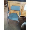 FAUTEUIL D’AISANCE MÉTAL GRIS ET PU BLEU