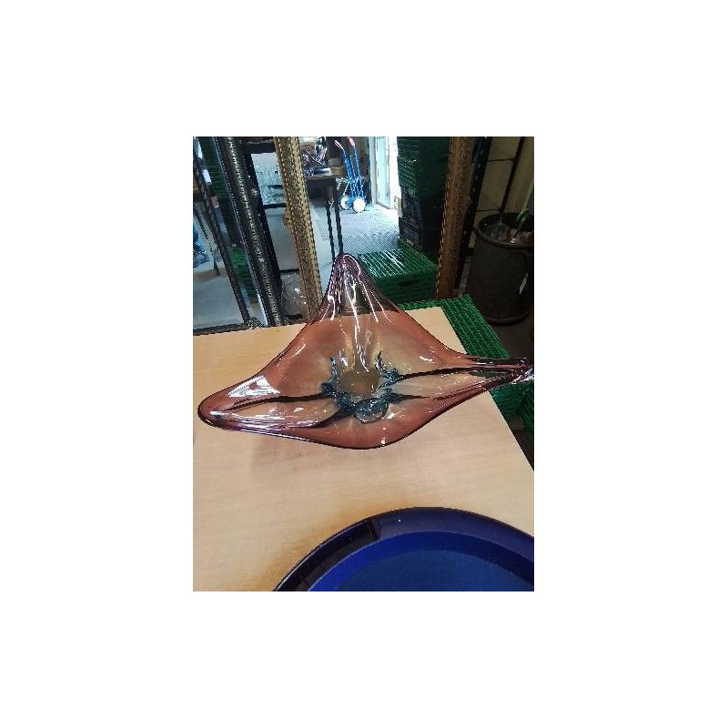 COUPE TRIANGULAIRE VERRE TEINTÉ MAUVE