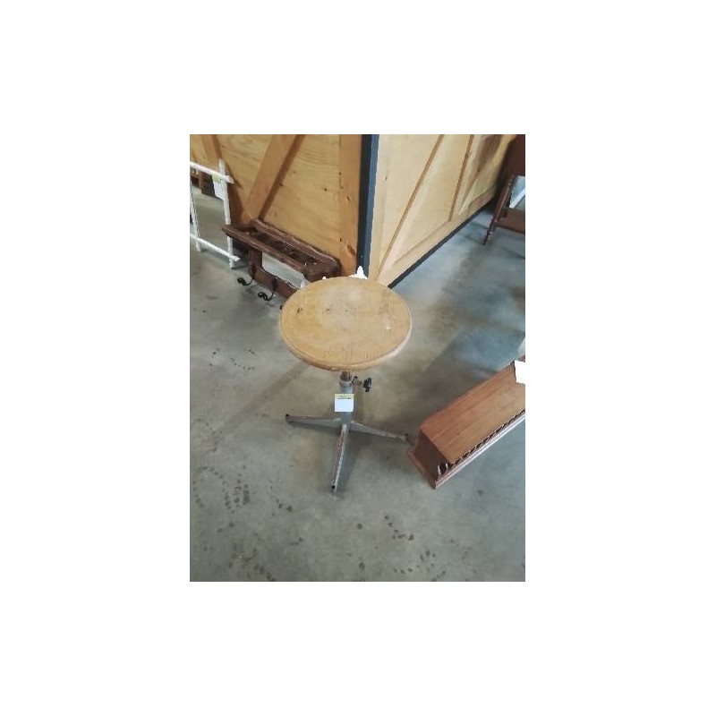 TABOURET D’ATELIER PIÈTEMENT MÉTAL ASSISE BOIS CLAIR ANNÉES 50