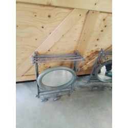 VESTIAIRE METAL GRIS MIROIR OVALE PIVOTANT EN L\'ÉTAT 
